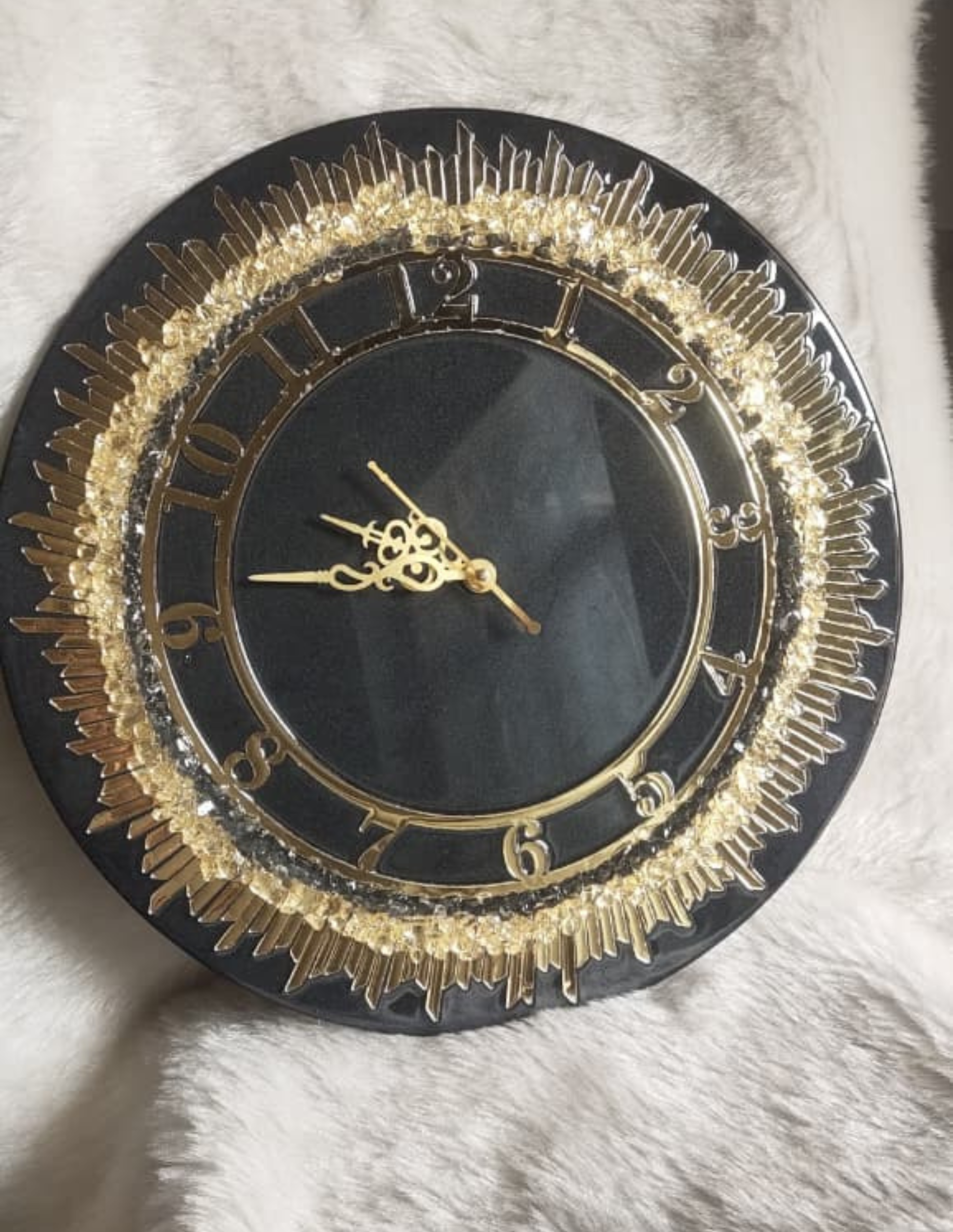 Luxury Black & Gold Resin Wall Clock | Crystal Edge Design | Premium Home Decor - Image 2