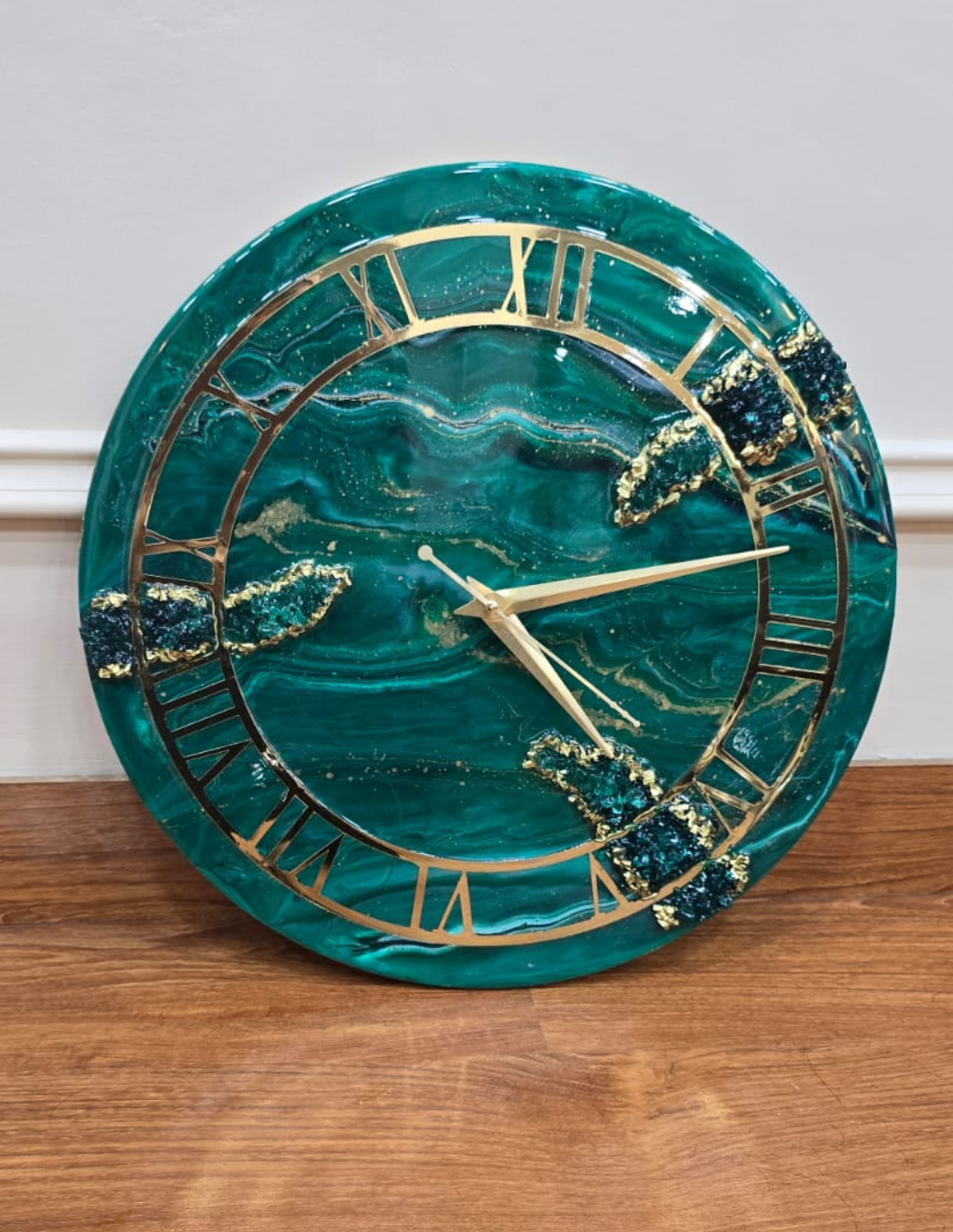Luxury Green Resin Clock | Roman Numerals | Elegant Wall Decor Timepiece