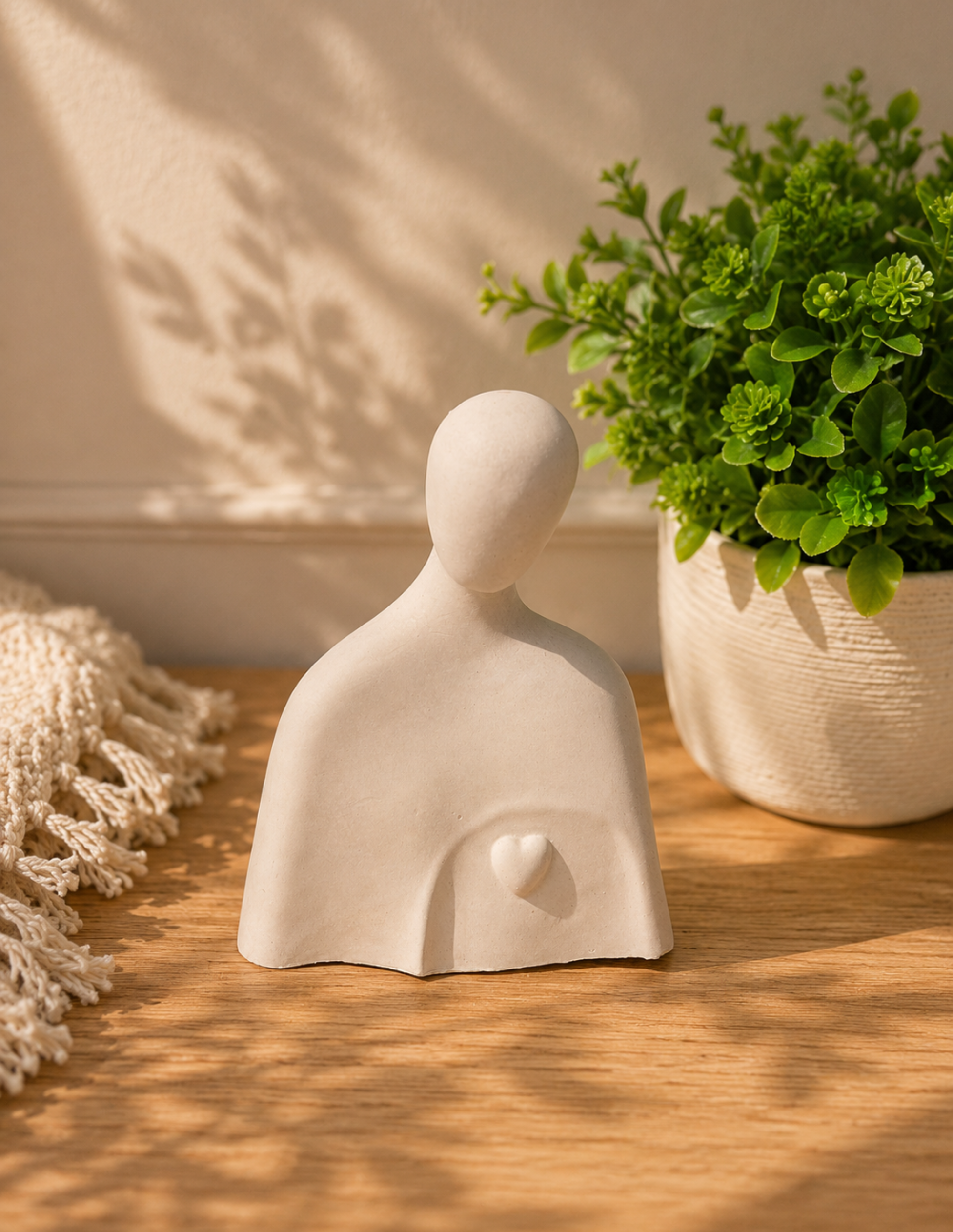Minimal Abstract Human Sculpture | Premium Modern Decor Statue | Aesthetic Artistic Showpiece