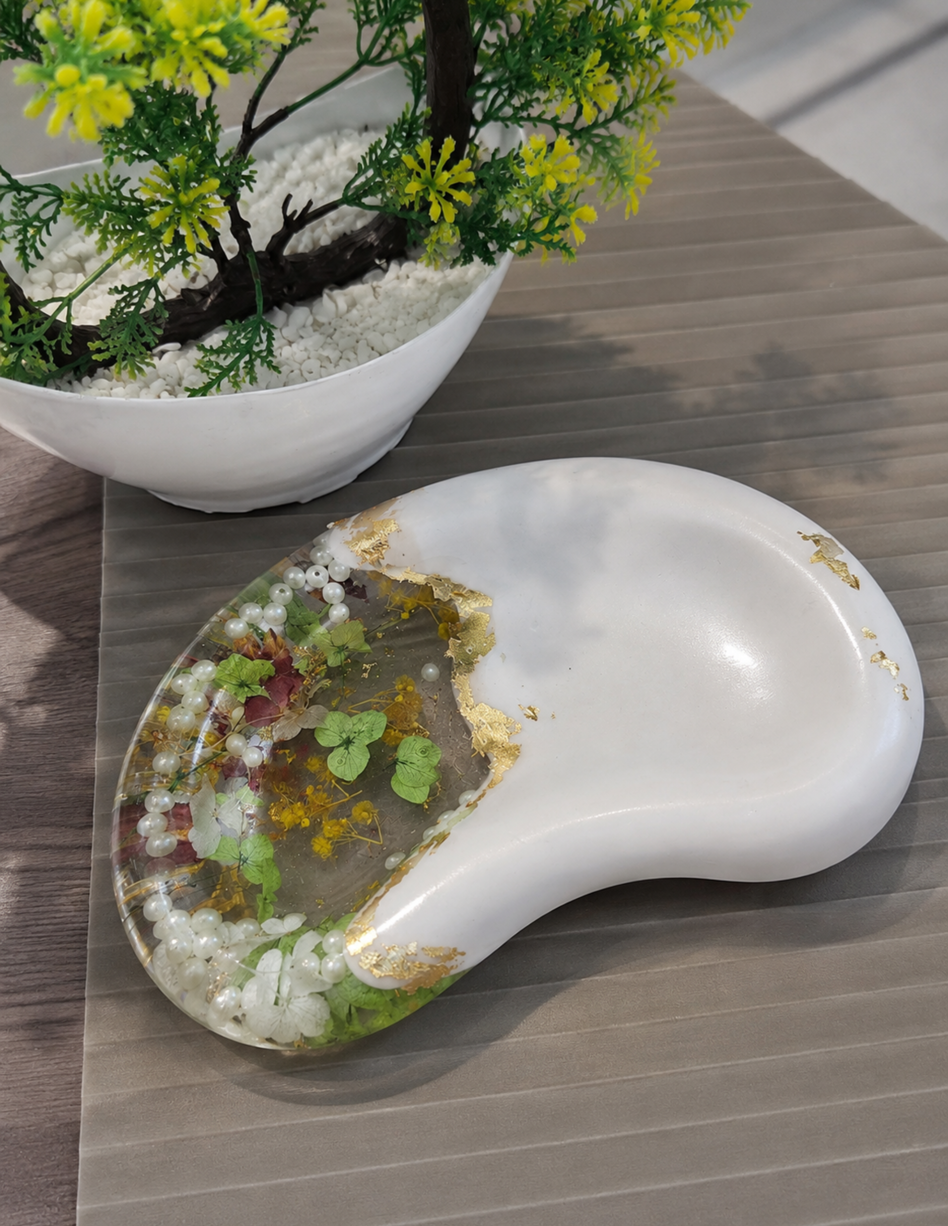 Luxury Resin Decorative Tray | Premium Floral Organizer Tray | Handmade Elegant Home Decor